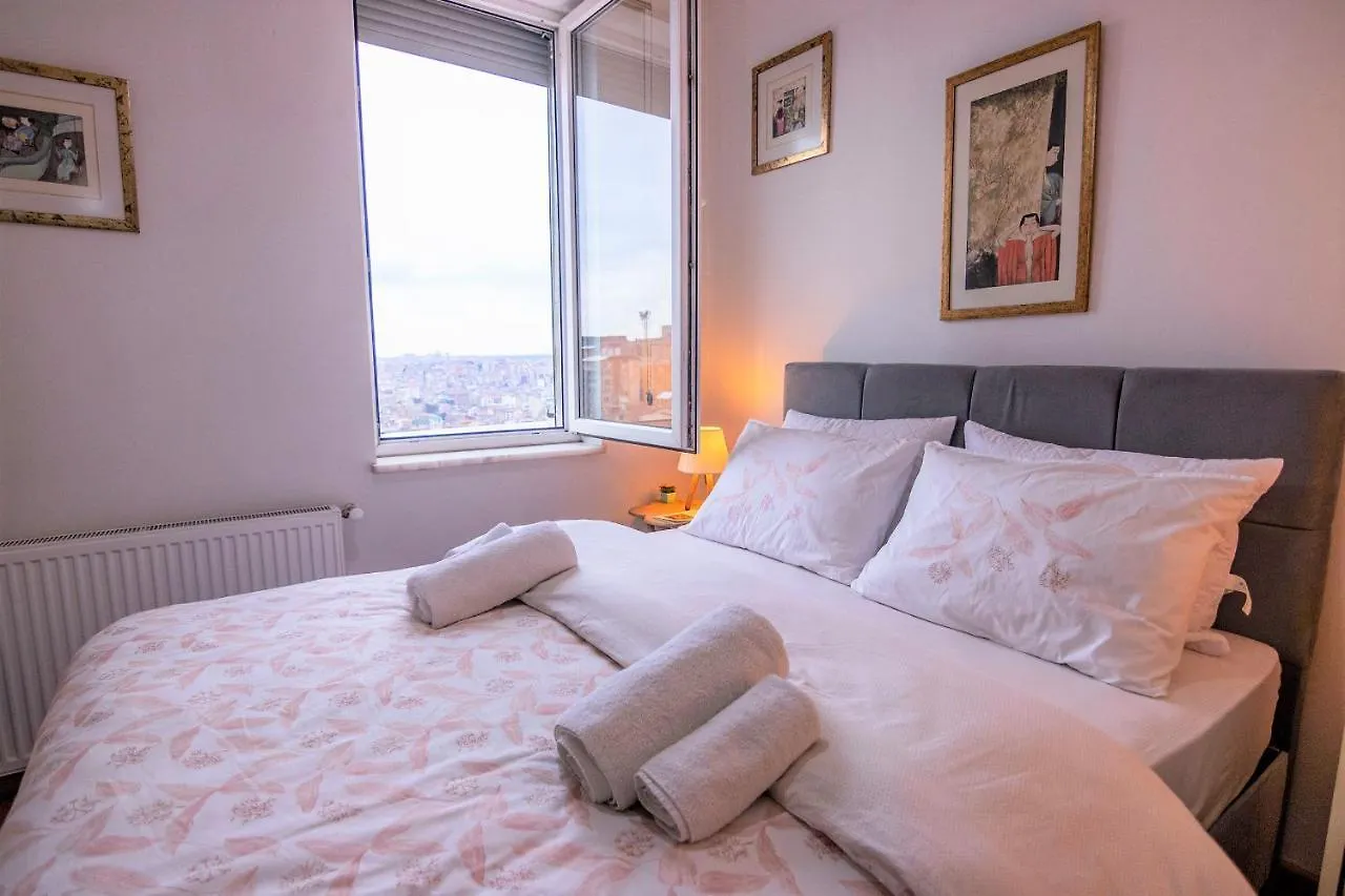 Taksim Roya Apartment -Center Of The Istanbul Turkey